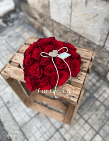 Cuore di rose colore rosso