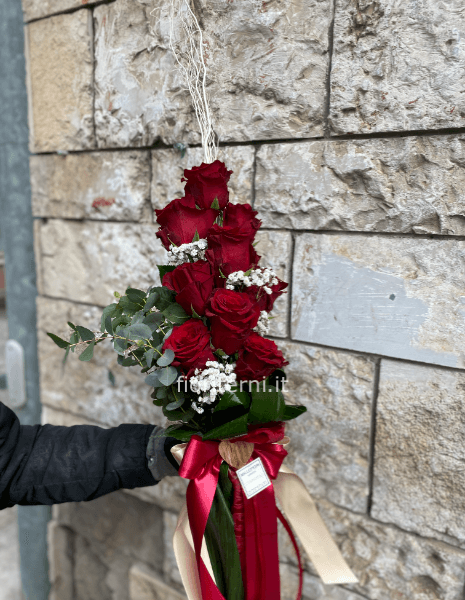 3rose rosse a stelo lungo